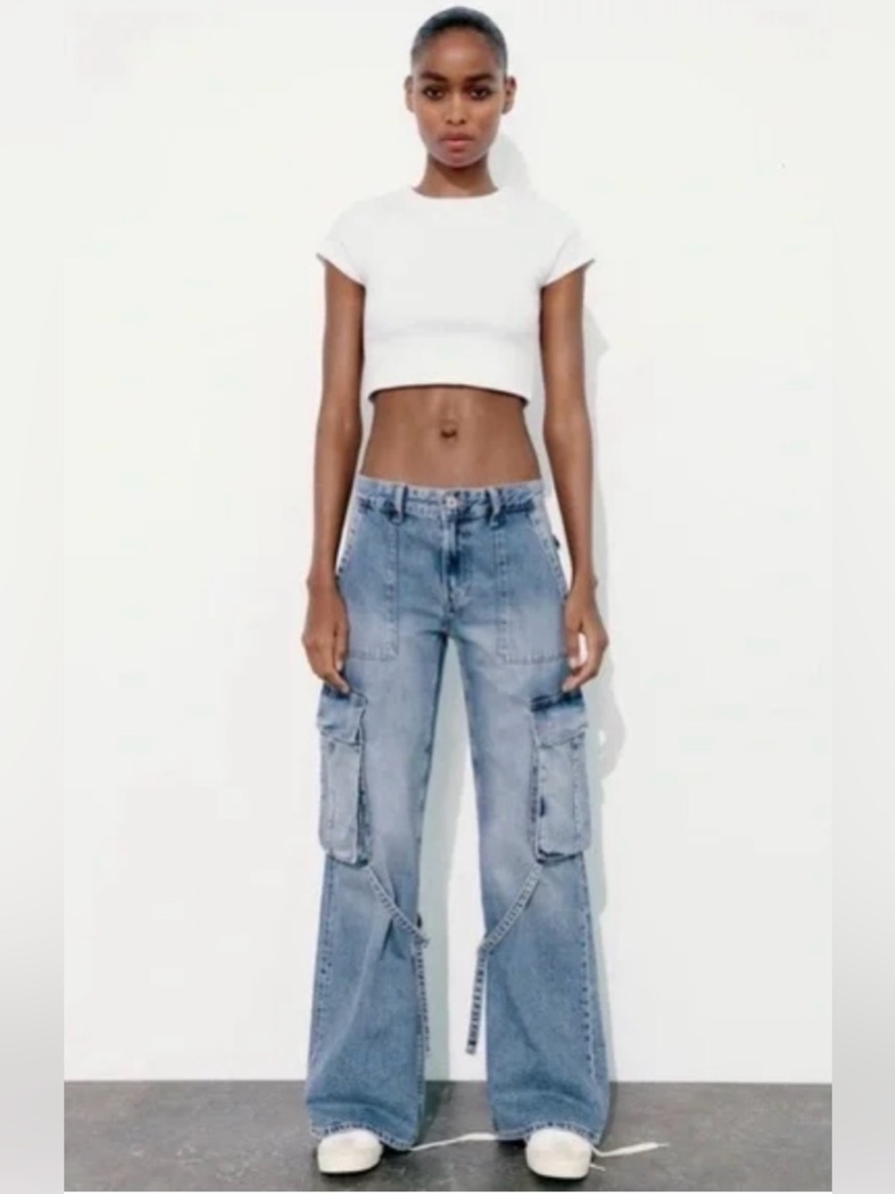Zara Bianca Zara Cargo Jeans (32”) Sz 4 Women’s
(Jul A-2)